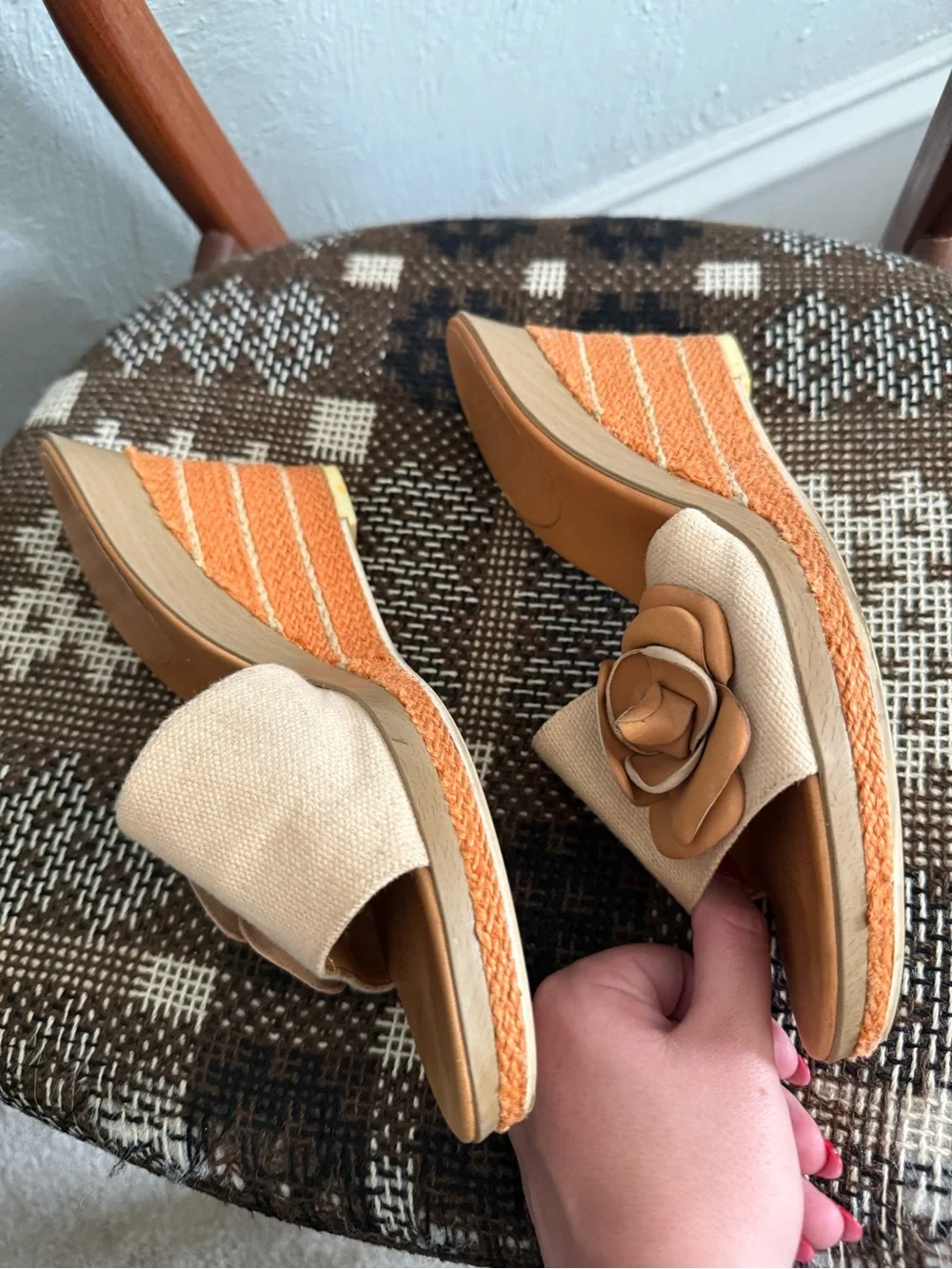 Enzo Angiolini Womens 10 Ealevon Cream Orange Slip On Open Toe Wedge Sandal